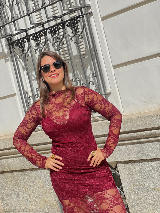 Vestido Largo de Encaje Burdeos
