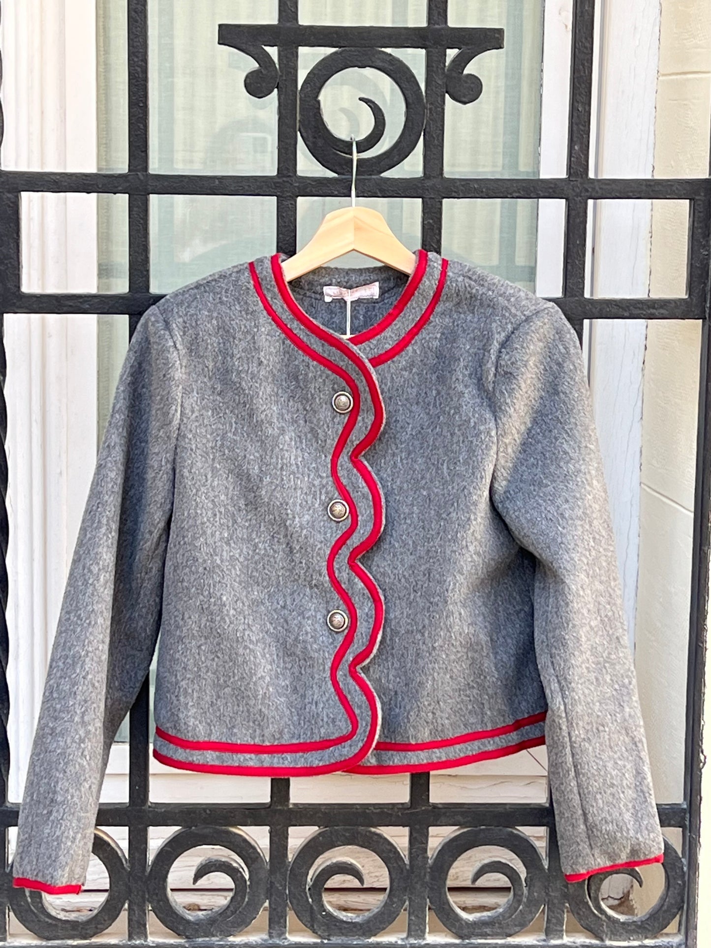 Chaqueta Viena Gris Burdeos