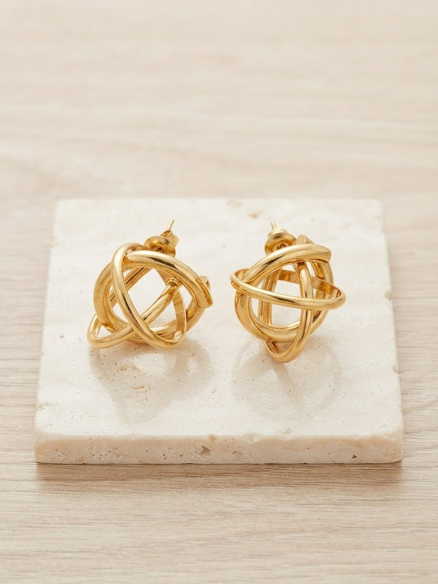 Pendientes cielo acero