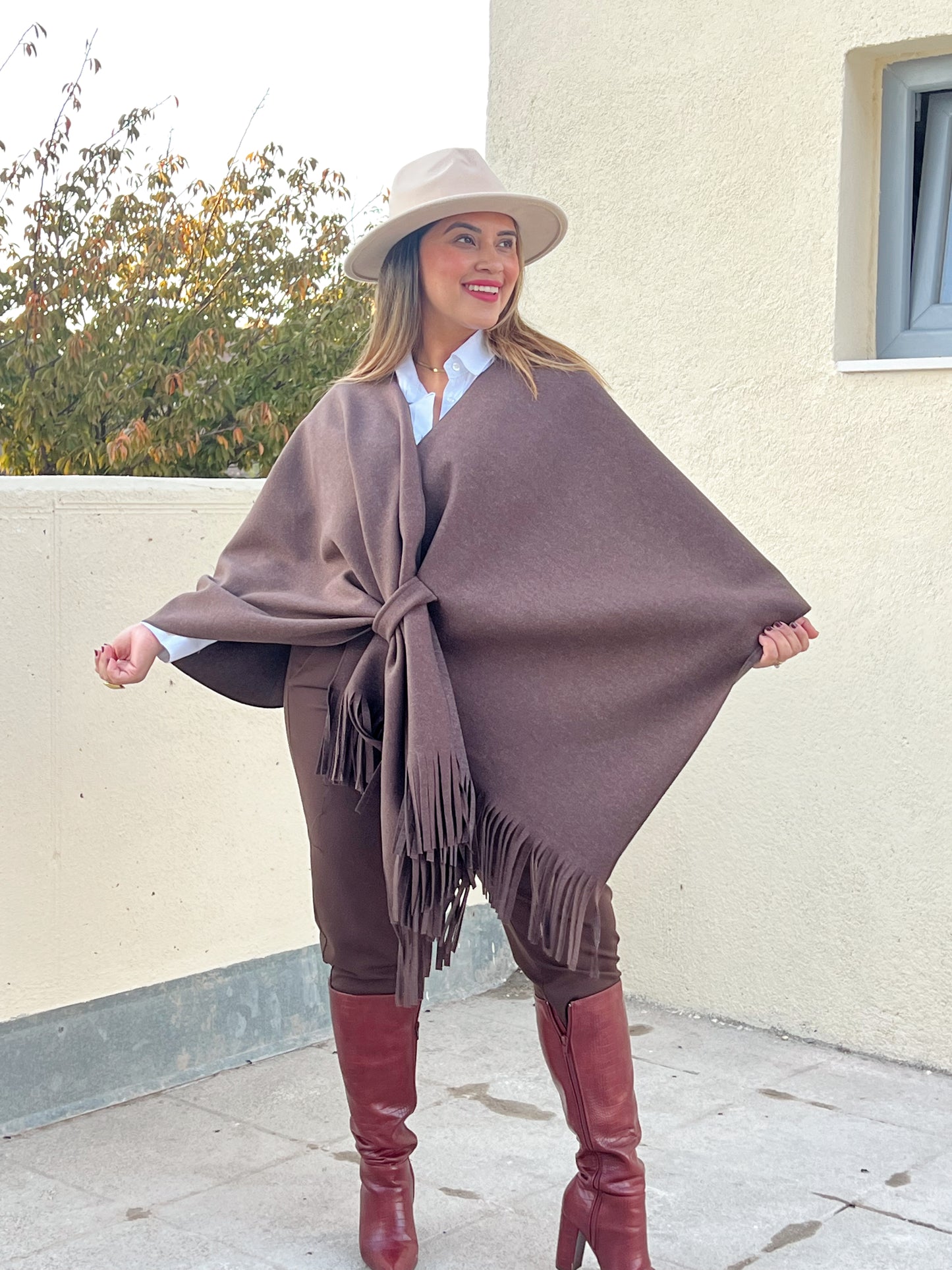 Capa Eloísa chocolate