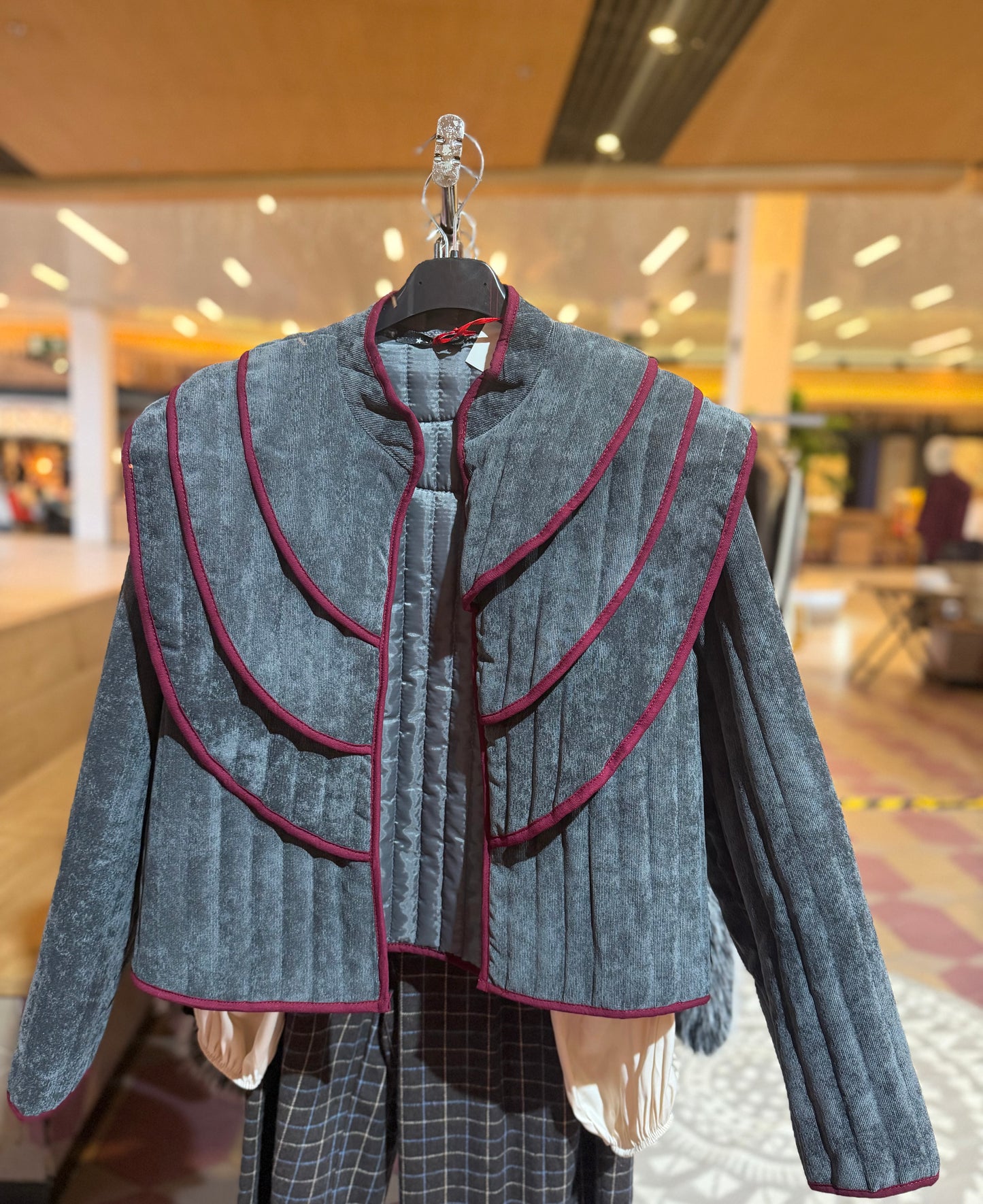 Chaqueta Acolchada Gris